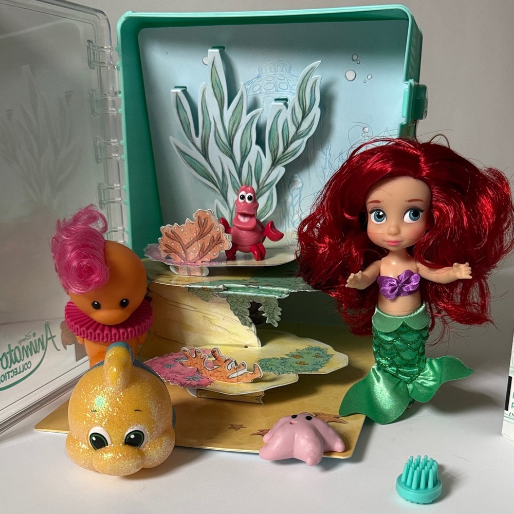 Disney Animators’ Collection Ariel Mini Doll Playset